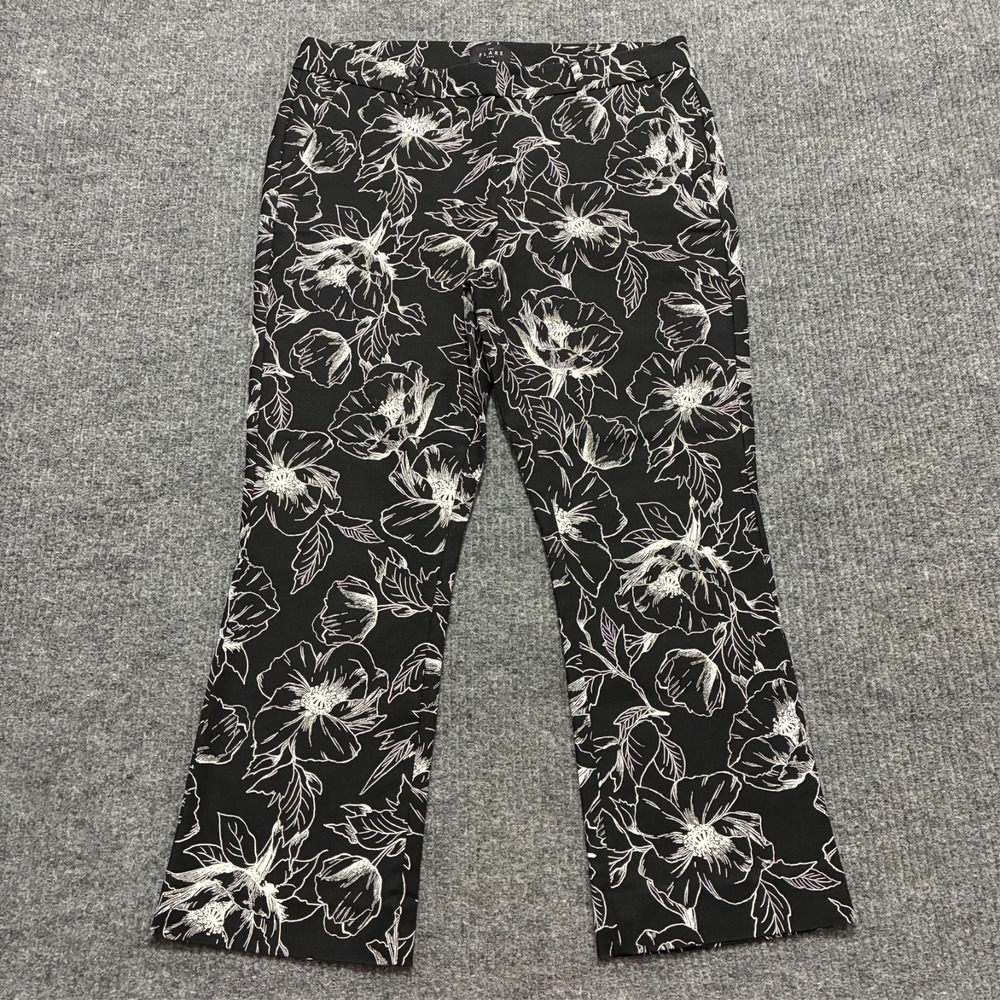 White House Black Market The Flare Crop Pants Size 10 Black Floral Mid Rise
